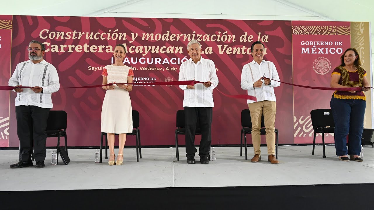 Inauguración de carretera Acayucan–La Ventosa, desde Veracruz