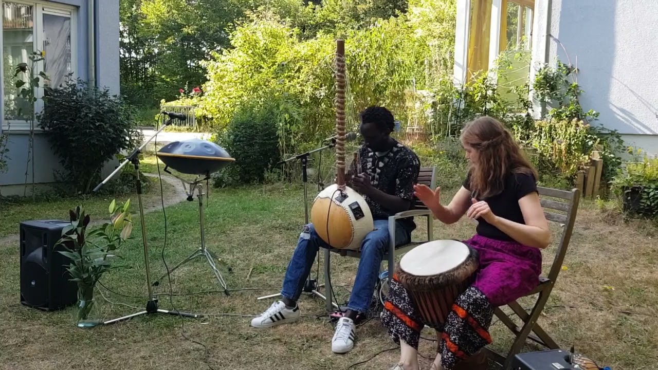 Dembo Jobarteh, Coramusic from The Gambia supported by Sylvia Franke (Germany),Djembe Percussion