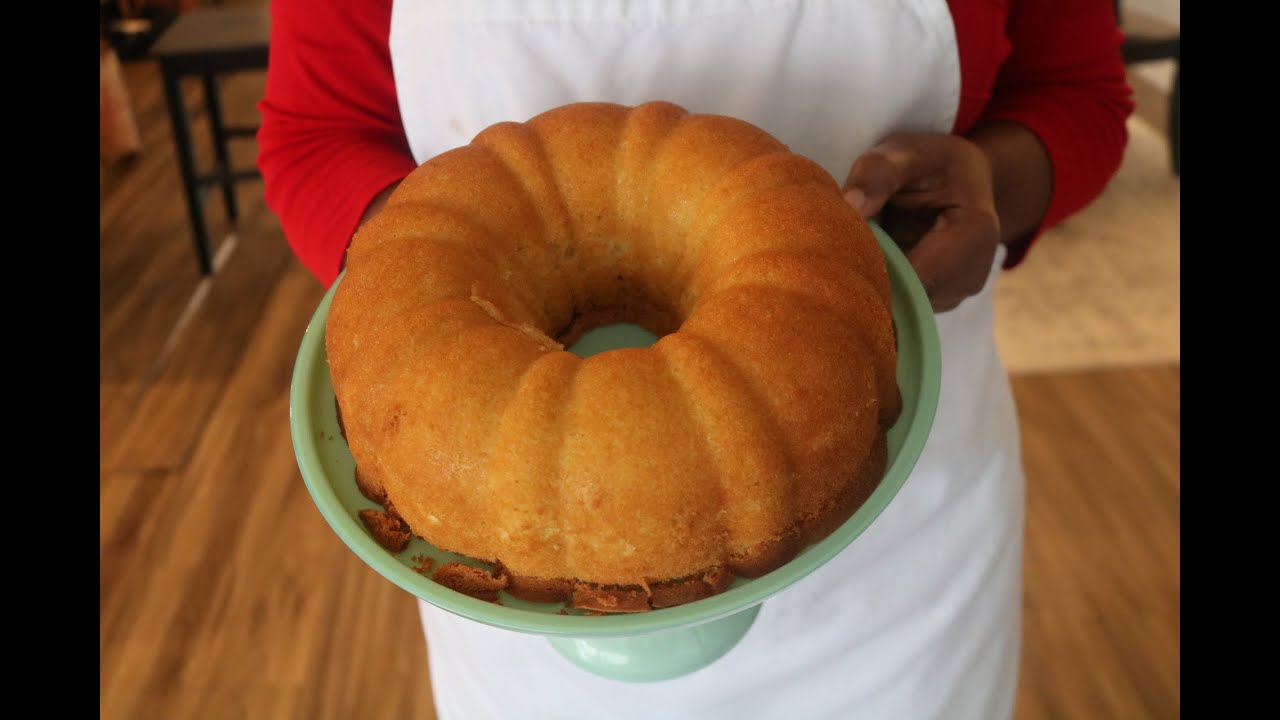 GATEAU (gato) AYISYEN/ HAITIAN CAKE