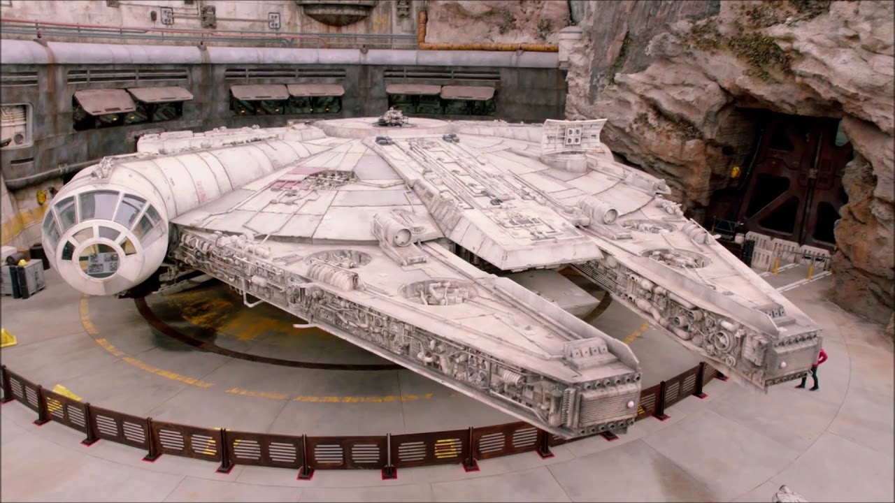 Star Wars: Galaxy's Edge - Flyover