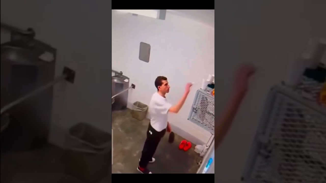 🔪 INSIDE THE HORROR: New Crime Scene Photos Released in University of Idaho Mu*ders 