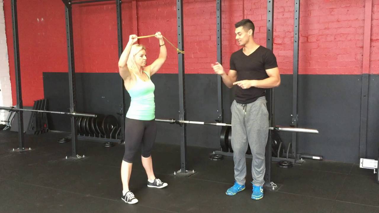 3 Anti Lateral Flexion Core Exercises (For Girls Who Lift)