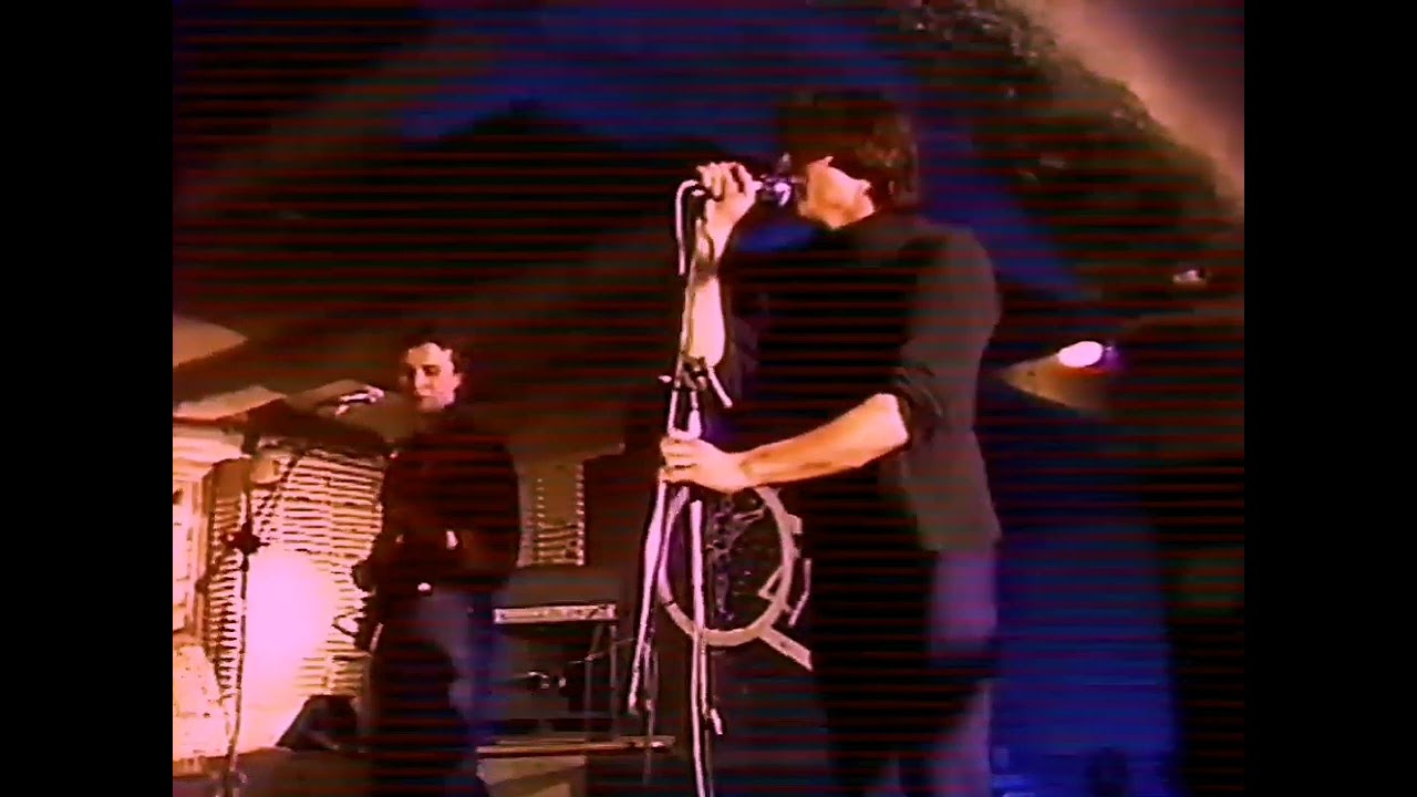 Kretens - Ez még itt nem Amerika -Fekete Lyuk (1990)