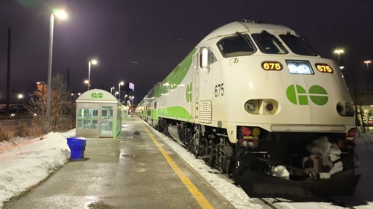 GO Train MP54AC 675 Arriving And Departure Oriole GO Station Pulling 10 Cars Train New Cab Car 368
