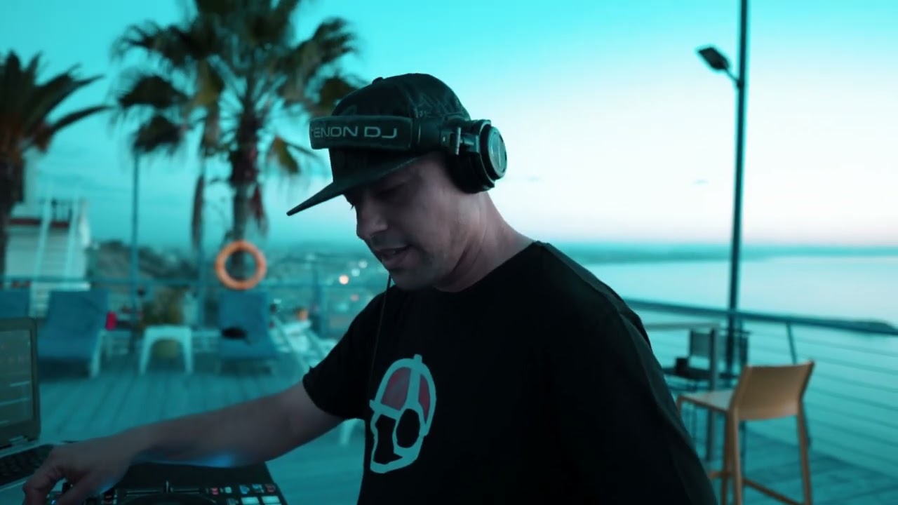Dj majid  l  afro house live set in riyad rass lefaa - safi