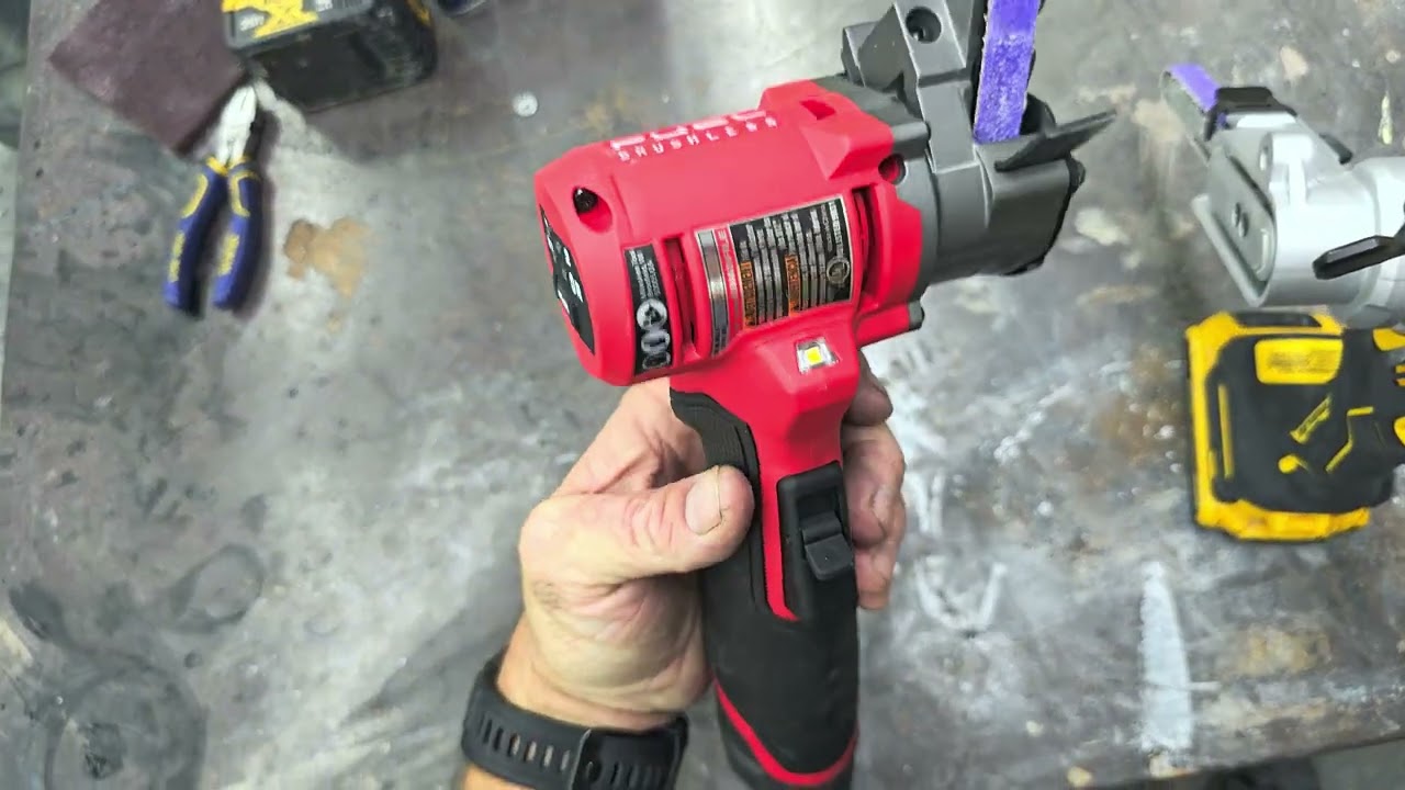 Dewalt vs Milwaukee Bandfile