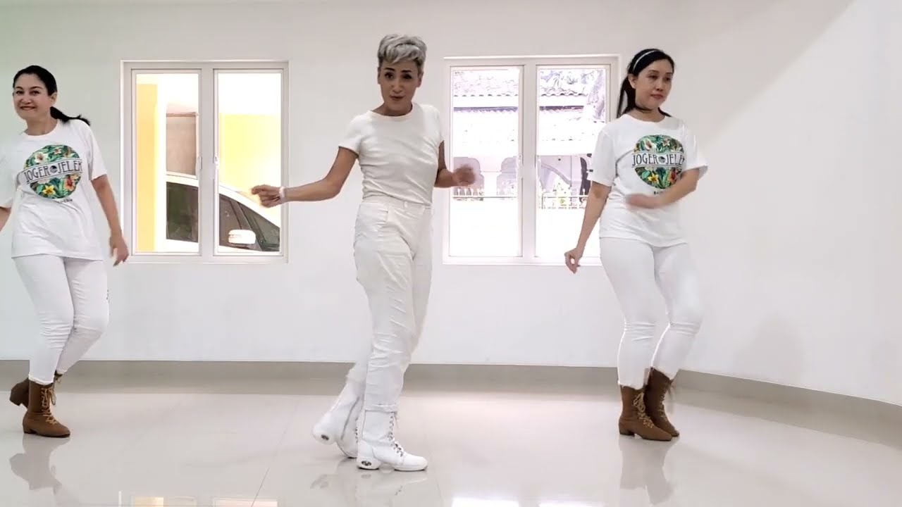 When Africa Smiles - Line Dance - Marie Louw (SA) - April 2022
