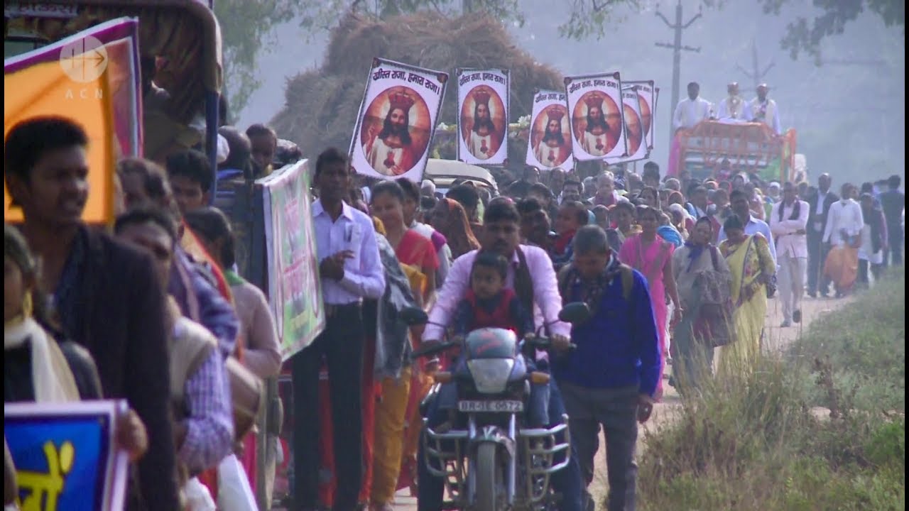 INDIA: Christ the King procession