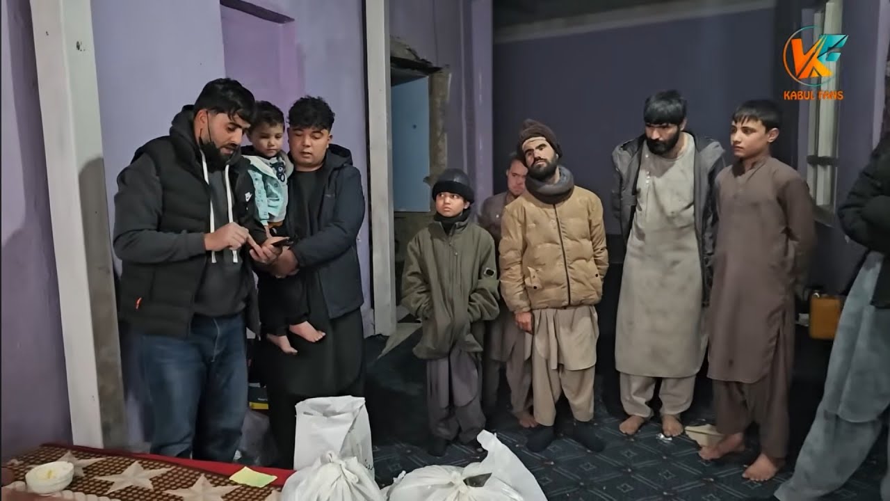 بچای یتیم خانه را سورپرایز کردیم - بسیارر خوشحال شدن😇