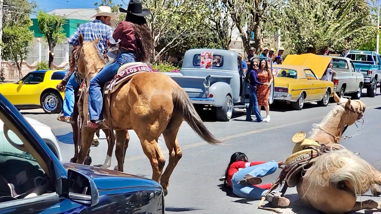 caida y arrastrada le dio el caballo