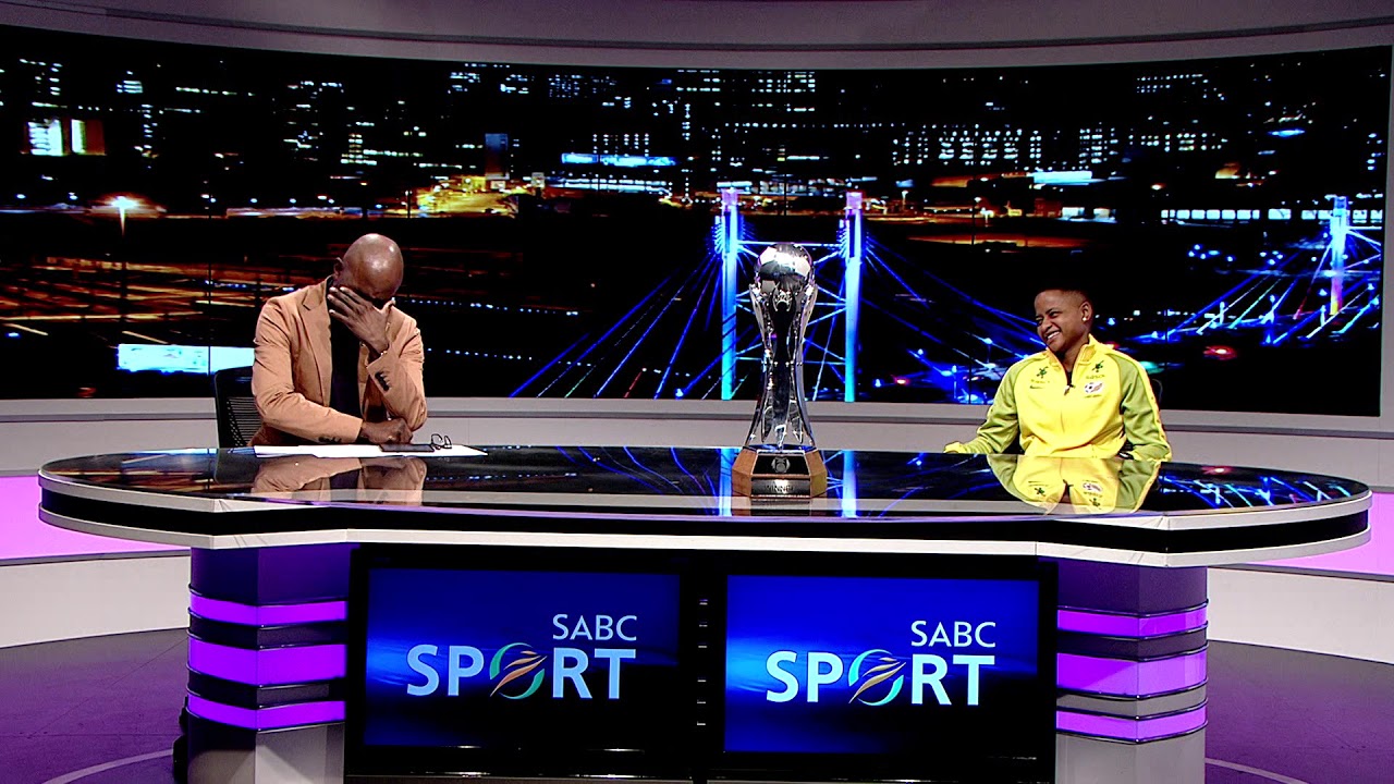 Shampoonizer entertains Banyana  captain Refiloe Jane entertains