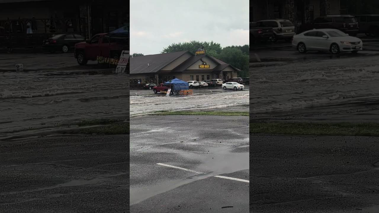 Flash Flood Chaos in Siren, WI! Cars Driving Through Flooded Streets 🌧🚗