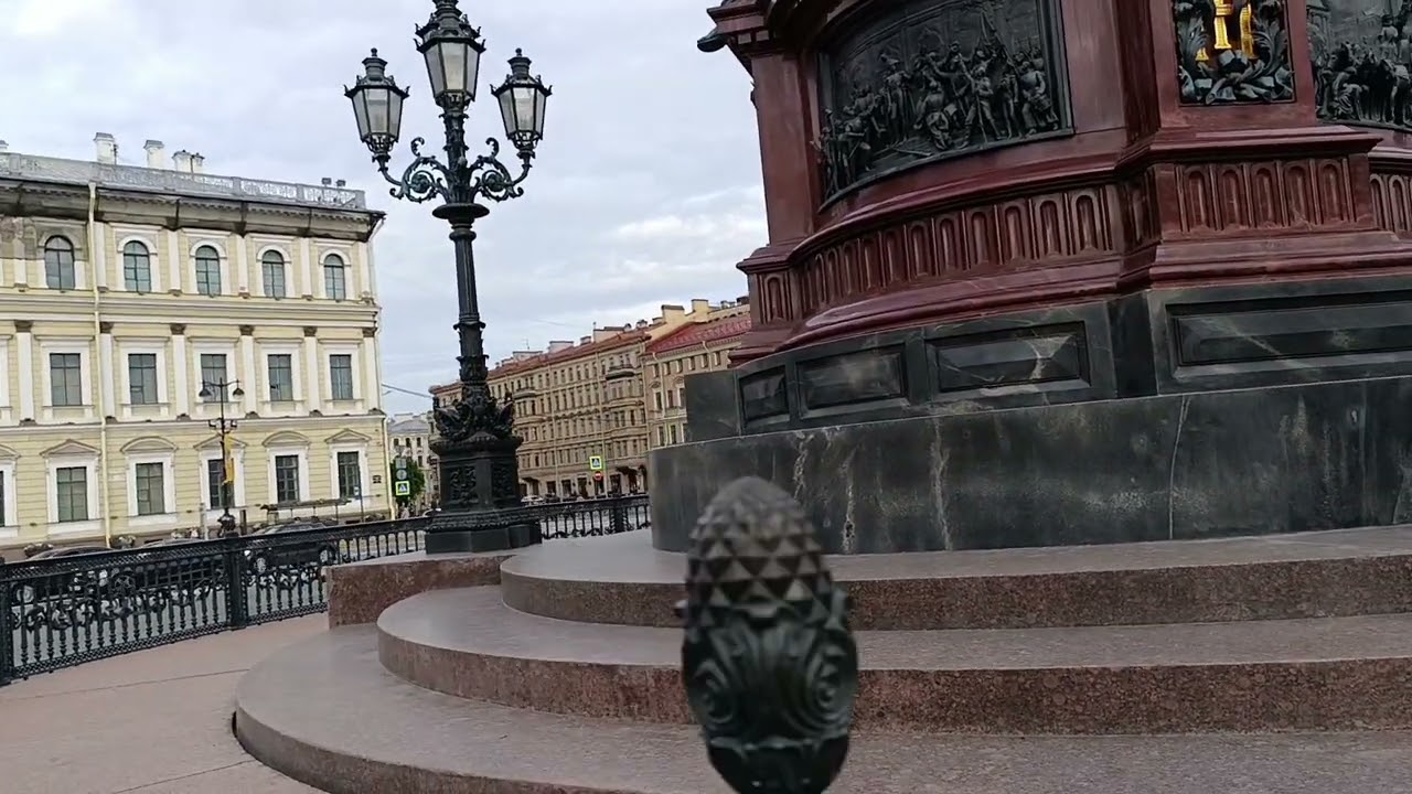 Дворцовая набережная в Петербурге.Иду.Смотрю.Снимаю.Галина Ф.🤓🖐️❤️