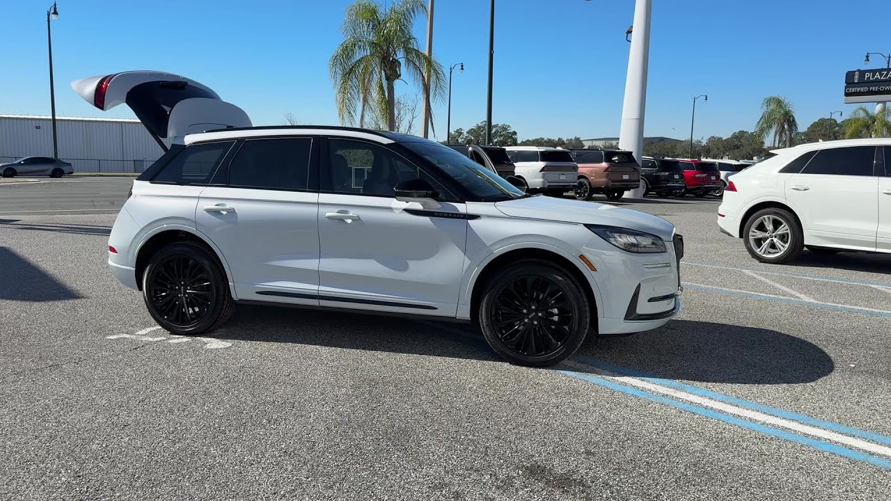 New 2026 LINCOLN Corsair Premiere at Plaza Lincoln | Leesburg, FL