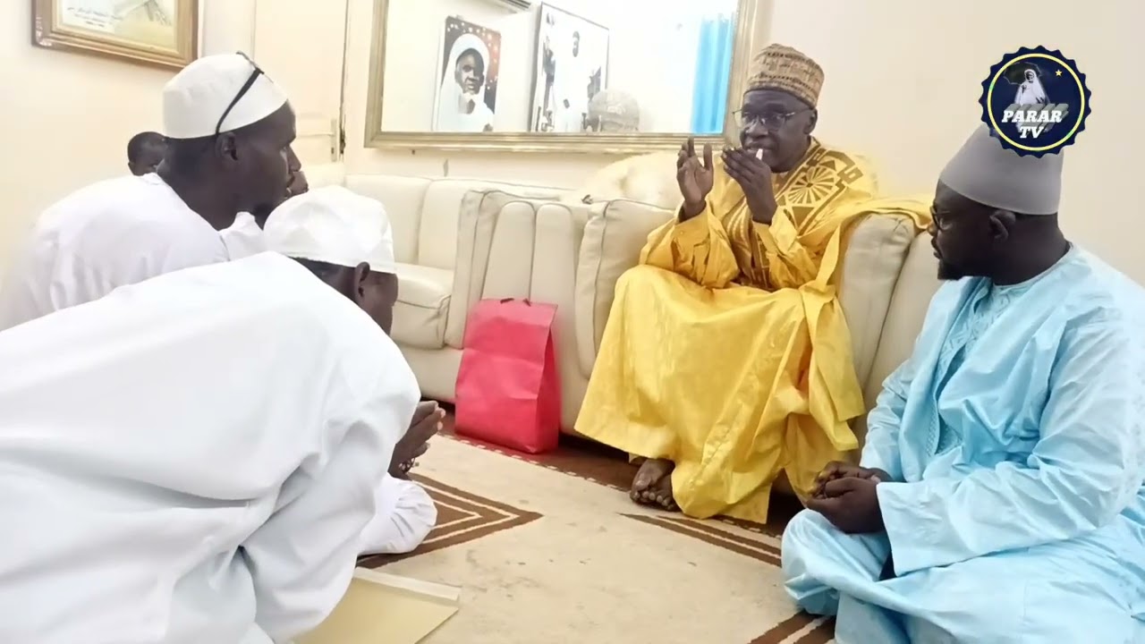 serigne mame Malick Sy mansour borome daradji remettre ( lidaisa ) à serigne Mansour Ndiaye