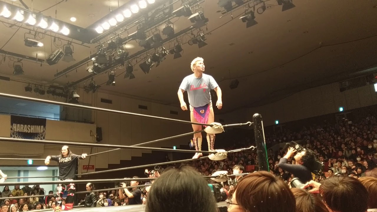 Danshoku Dino i Daichi Hashimoto entrance i... oblanie wodą! :o