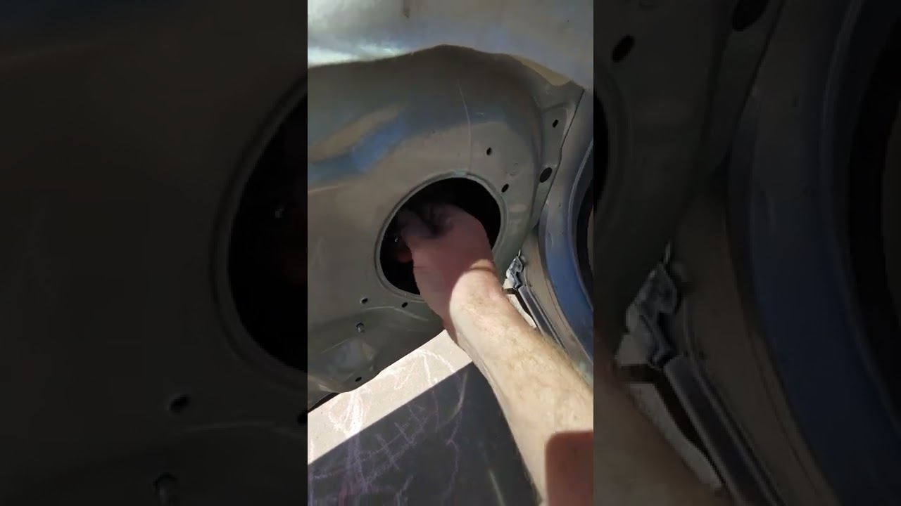 How to remove power window motor 2004 Nissan Quest