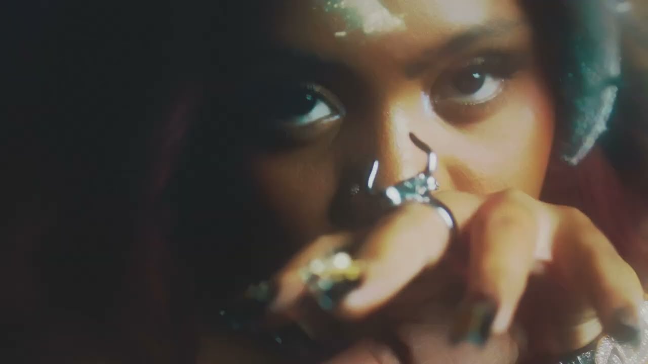Duquesa - Parece um Vampiro (Official Visual)