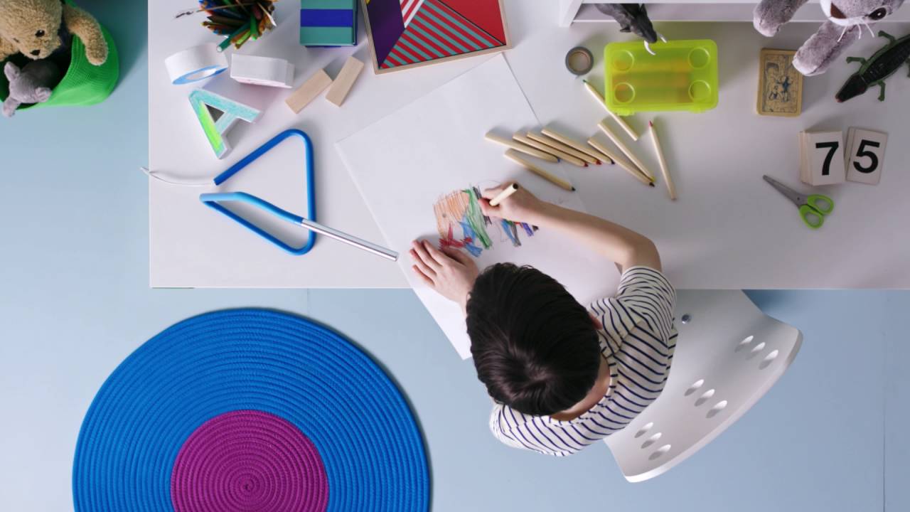 The P&Aring;HL desk, for the budding artist.