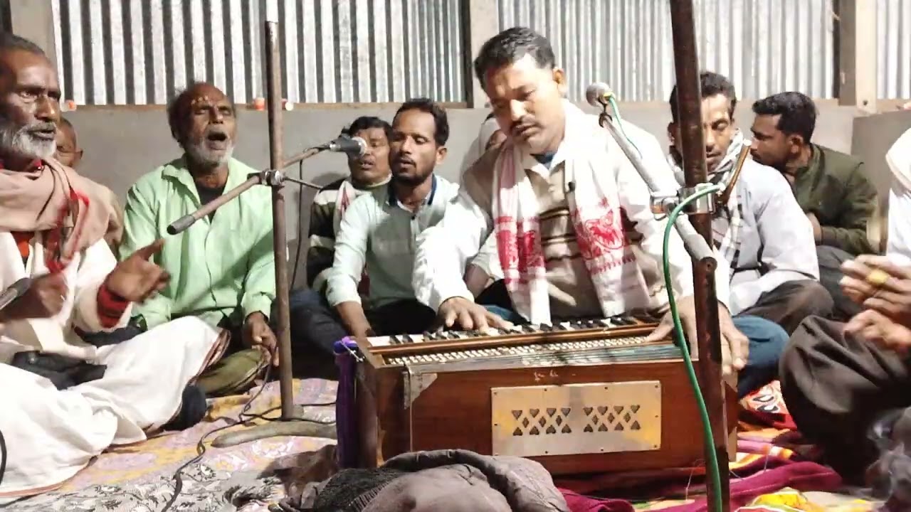 দোল পূর্ণিমার উপলক্ষে। একটি কীর্তন 🙏 নমস্কার পাসে থেকে আশীর্বাদ ও ভালোবাসা দিবেন 🙏🙏🙏🙏🙏🙏