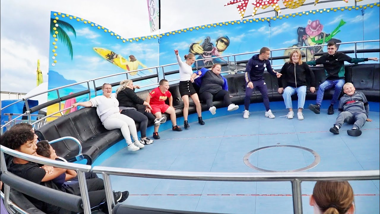 Tagada - Fornara (Offride) Video Foire aux Manèges / Kirmes Lille 2023