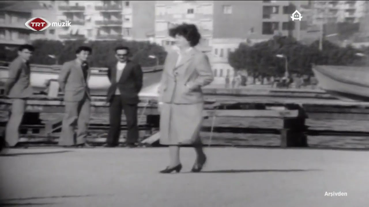 Saniye Can/Ben Giderken Ekinleri Göğüdü