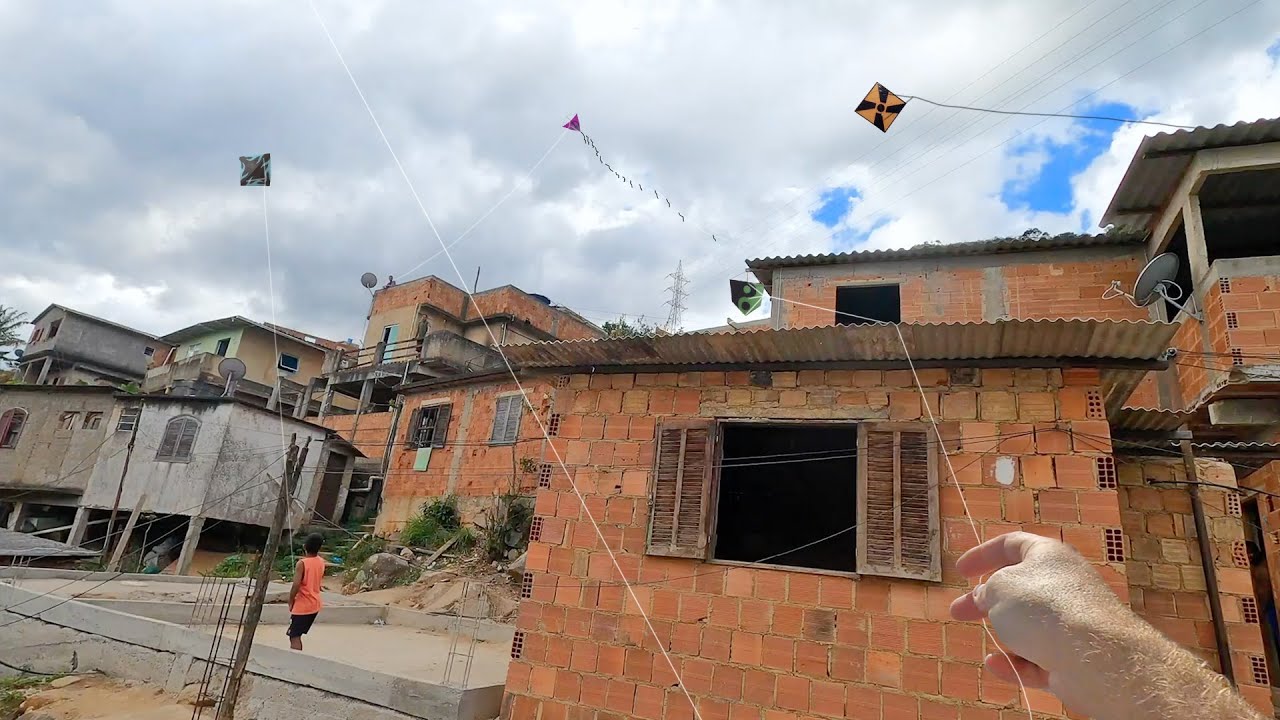 A Realidade da Pipa no Morro do Bujão - Nossa Primeira Vez nessa Laje