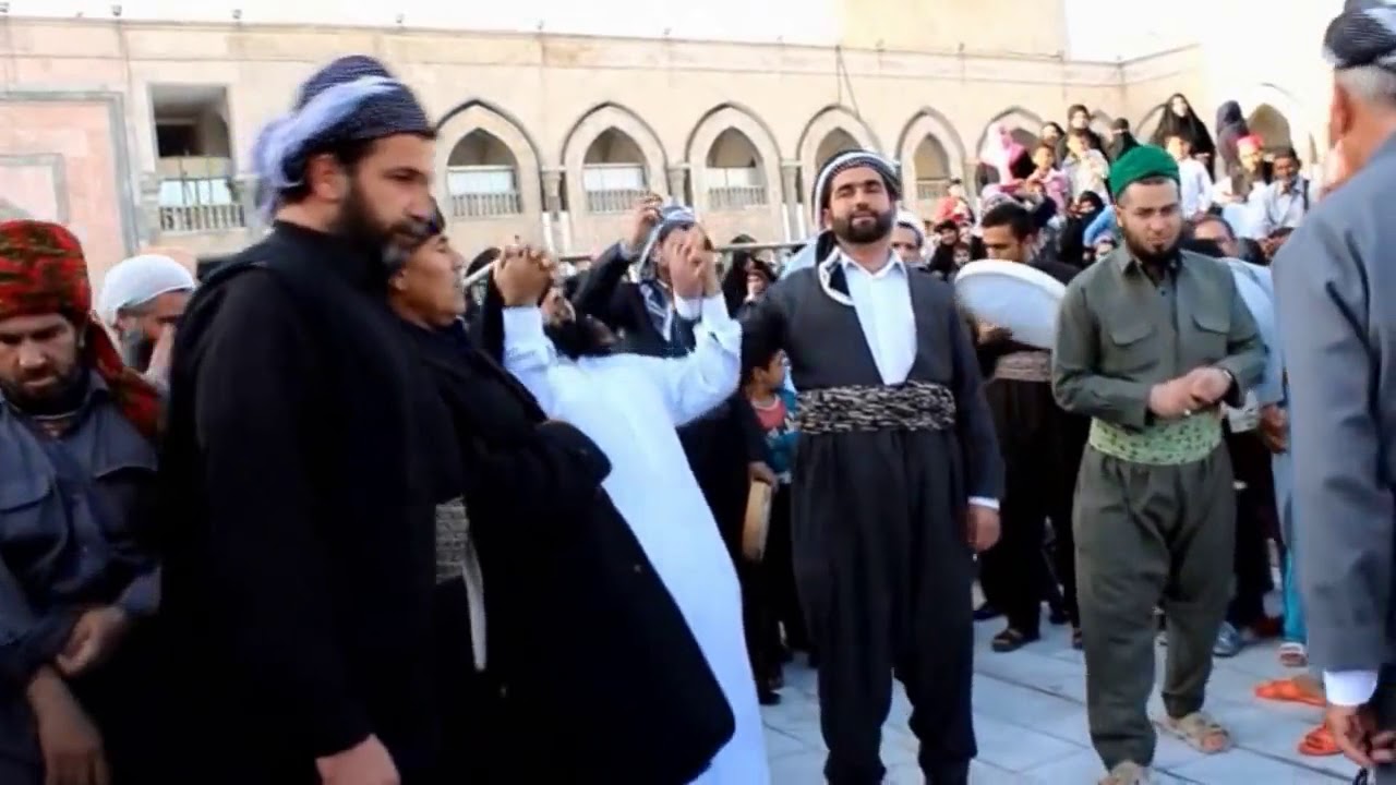 Qasida Burdah and Hadra in Shaykh Abdul Qadir Jilani Shrine in Baghdad