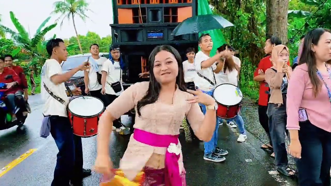 Bernostalgia kembali bareng yuli lewat lagu sasak jujuk gedang - Megantara live sepakek