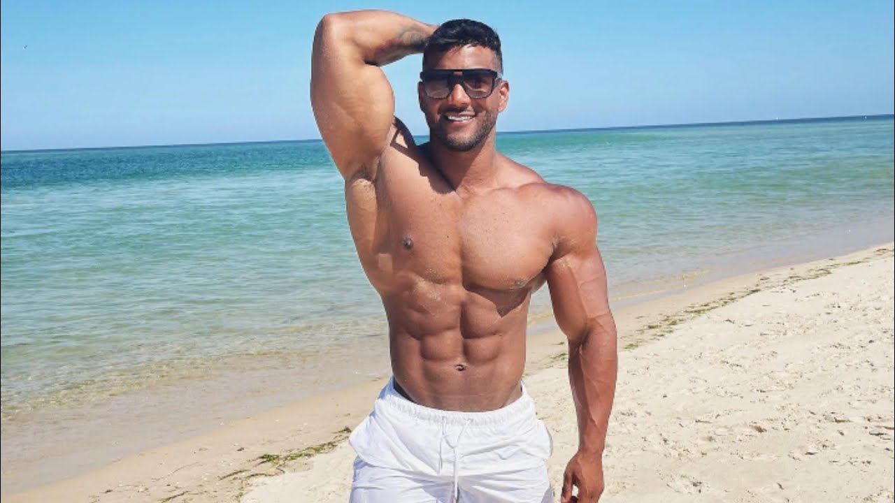 THE INCREDIBLE PHYSIQUE OF THIS BODYBUILDER | Jhon Duque | @MUSCLESTAR