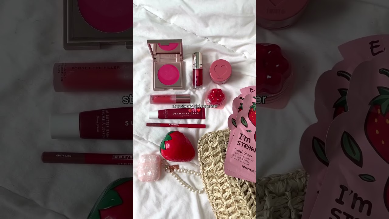 The strawberry is a hand cream from Tony Moly 🍓 #strawberrygirl #pinkaesthetic #kbeauty
