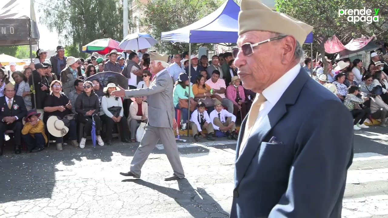 Arequipa: Desfile de ex alumnos del Colegio Independencia Americana 2024 (VIDEO COMPLETO)