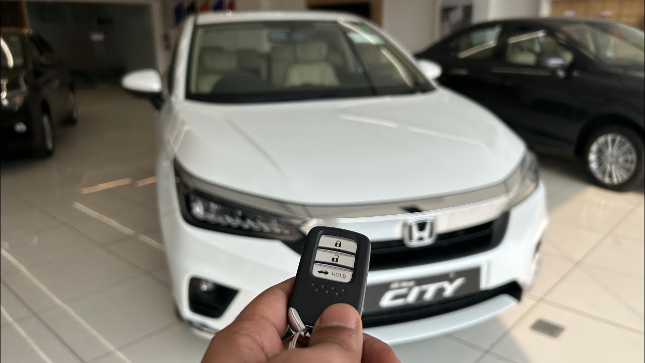 Honda City (ZX) 2022 | Top Variant | 5th Generation | Should have more features!