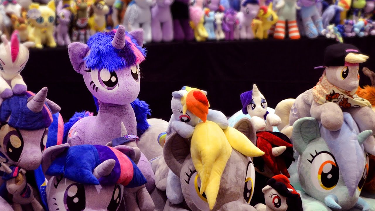HarmonyCon 2023 - The Largest One Yet! - Convention Vlog