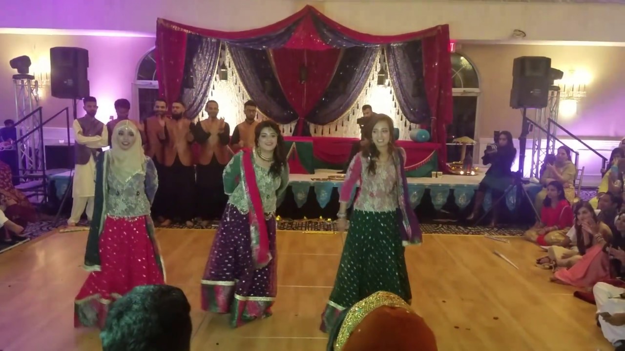 Best Mehndi Dance 2017 OVER 100K VIEWS