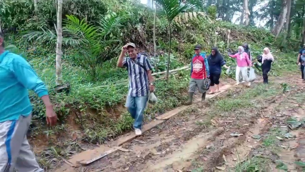 Kegiatan Gotong royong TPU stasiun 5, Kelurahan Talang Ubi Barat 13 Februari 2026