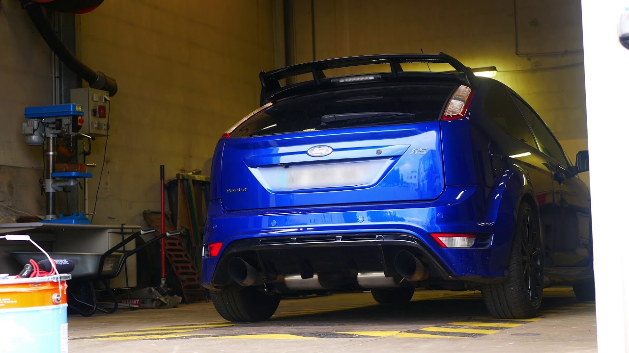 Ford Focus RS MK2 - Milltek - reso vs non-reso