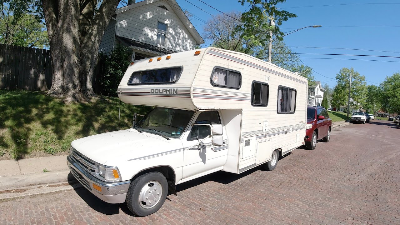 Toyota Dolphin - Walk Around & Tour