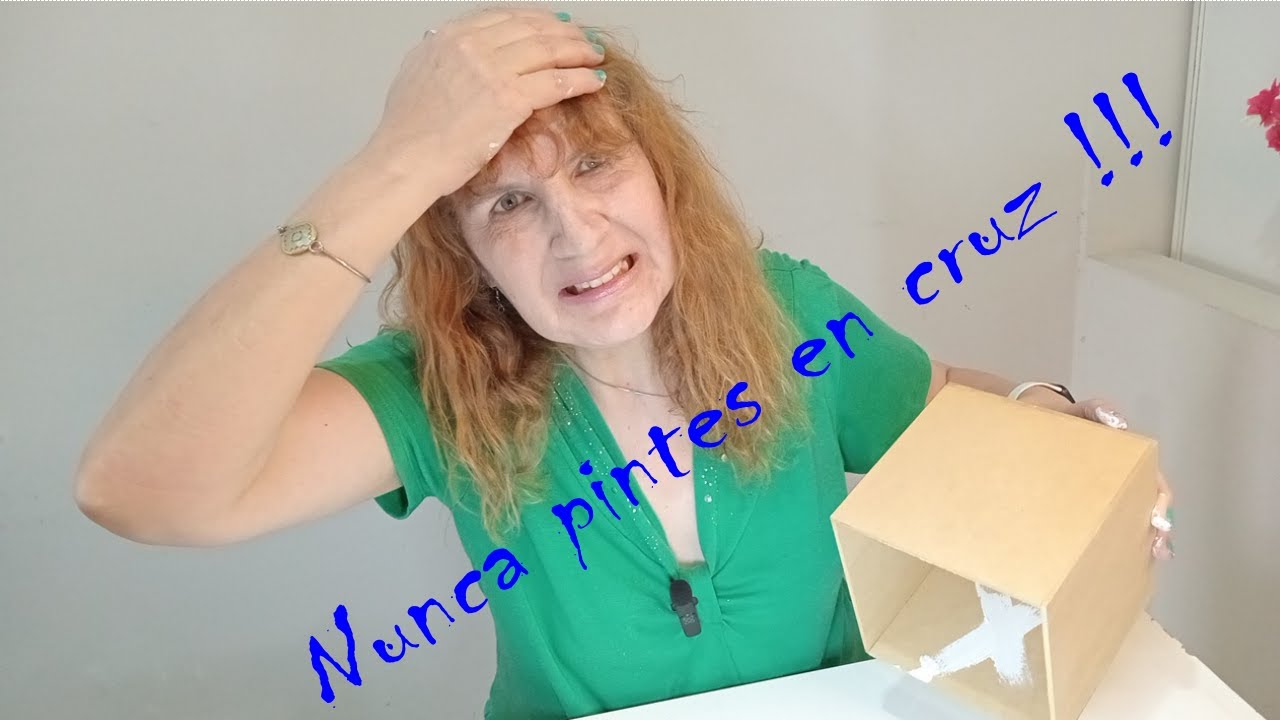 47 Cómo pintar la base de una caja profunda, para luego hacer decoupage.