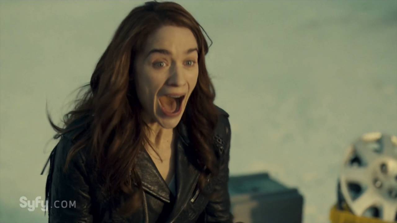 Wynonna Earp: Sit Still, Look Pretty