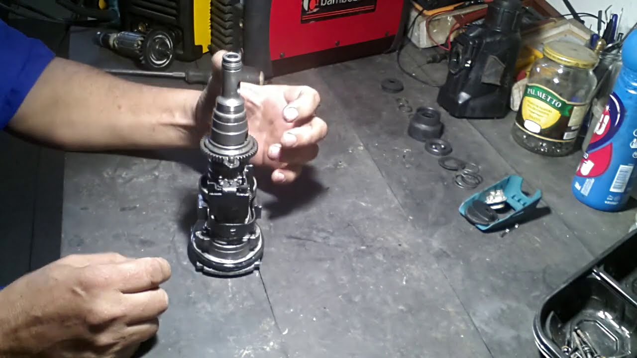 COMO DESMONTAR A MECÂNICA  DO MARTELETE DA MAKITA