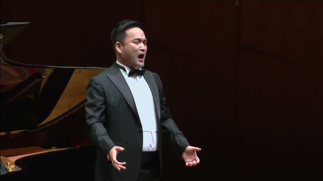Jusung Gabriel Park sings Befreit R. Strauss