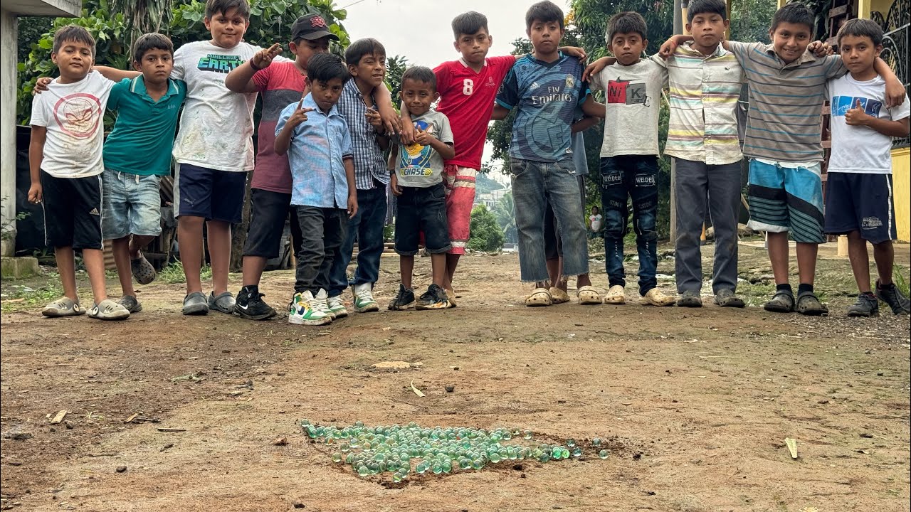 Tipos de niños jugando bolas en Guatemala 🇬🇹