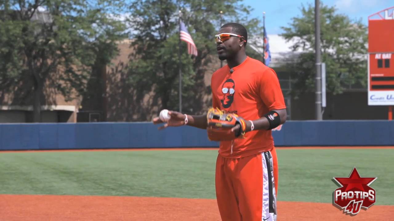 Fielding Tips: Playing the Ball with Brandon Phillips