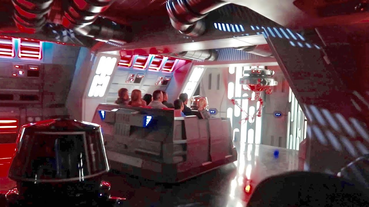 Rise Of The Resistance OPENING DAY Walt Disney World - Crowd Level / Star Wars Ride Thru & Reactions