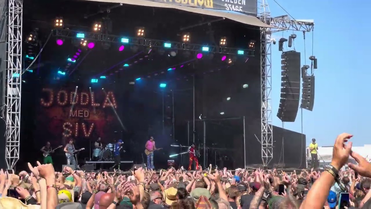 Joddla Med Siv - Tony tuggar tuggummi (230610, Sweden Rock Festival)