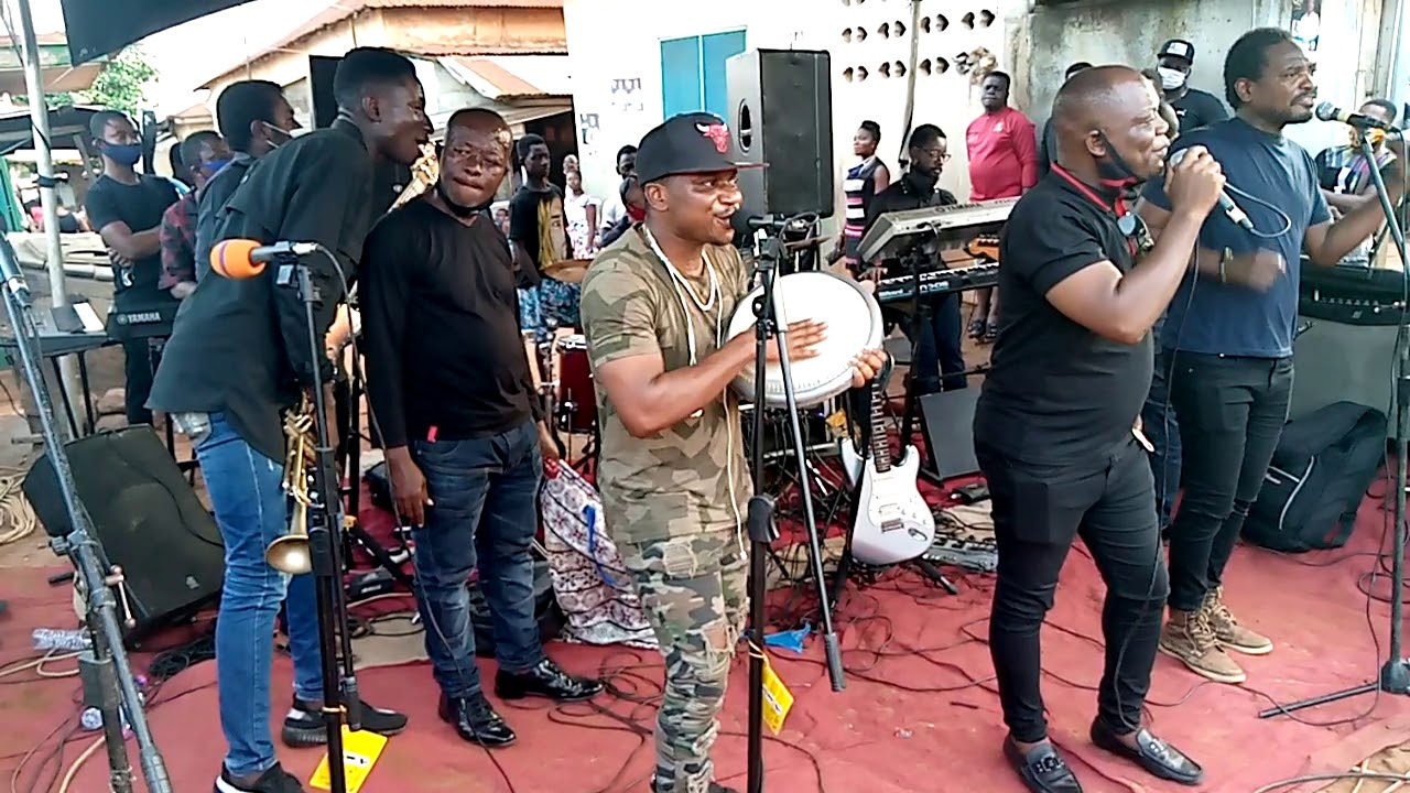 Tonton sansan band led by Nana Tuffour