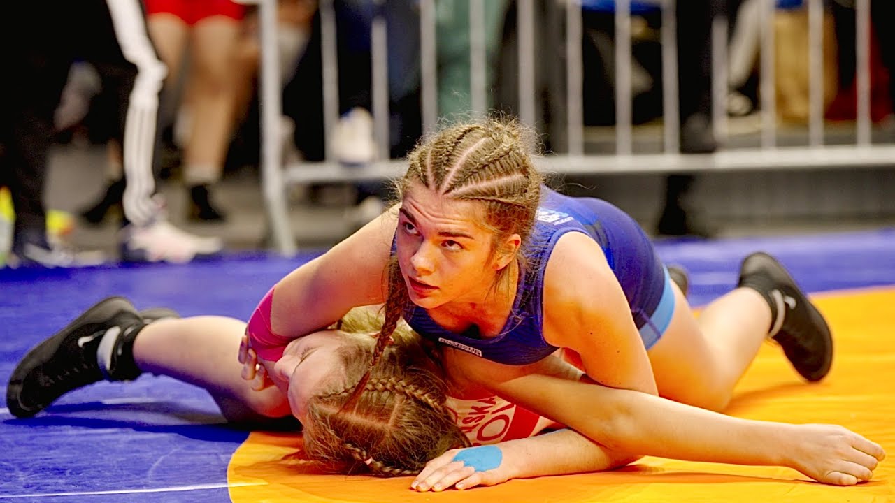 U17 Maja Rafalska (POL) vs Ksenia Stemska (POL) 53kg. Womens girls youth wrestling. B-cam-man