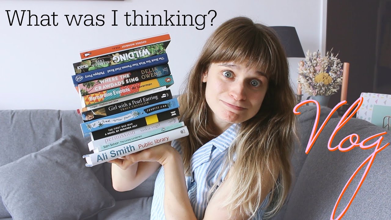 Trying to read 30 books in 30 days! - Reading Vlog