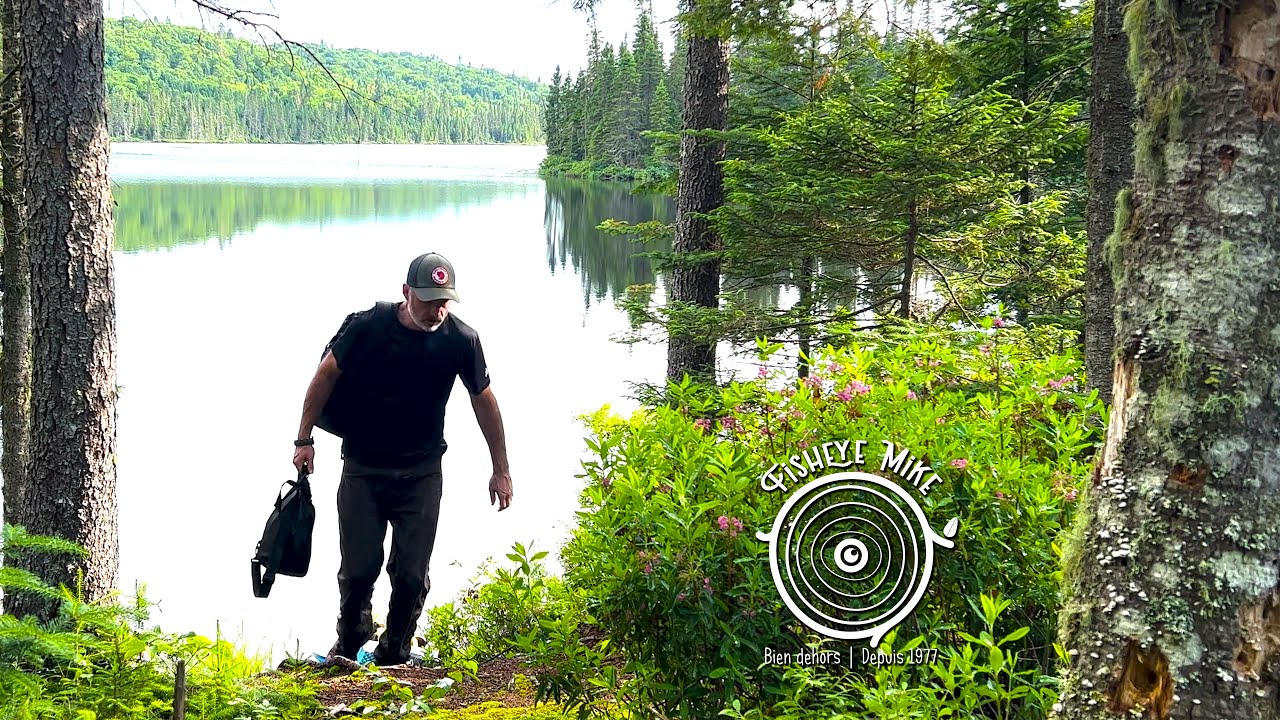 J'EXPLORE DES NOUVEAUX LACS! // Nuit solo en kayak camping en Matawinie